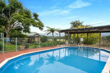House For Sale - NSW - Berry - 2535 - Panoramic Mountain Backdrop  (Image 2)