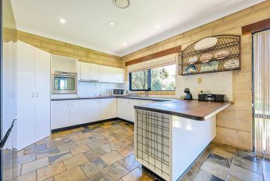 Lifestyle Sold - NSW - Canobolas - 2800 - Magnificent lifestyle block, so close to town!  (Image 2)