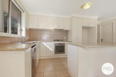 Townhouse For Sale - NSW - Thurgoona - 2640 - LOW MAINTENANCE THURGOONA OPPORTUNITY  (Image 2)