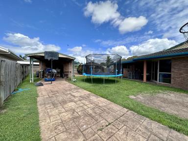 House For Sale - QLD - Andergrove - 4740 - Large family lowset Brick Home with Side Access!  (Image 2)