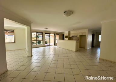 House For Lease - NSW - Worrigee - 2540 - SPACIOUS FAMILY HOME  (Image 2)