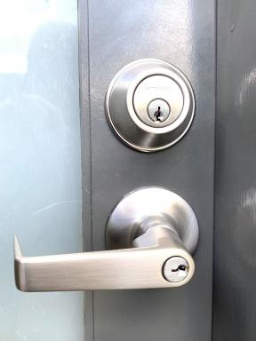 Business For Sale - VIC - Melbourne - 3000 - REPUTABLE LOCKSMITH AND SECURITY DOOR BUSINESS IN BAYSIDE MELBOURNE (Image 2)