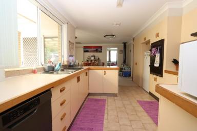 House For Sale - NSW - Inverell - 2360 - Solid Brick Family Home  (Image 2)