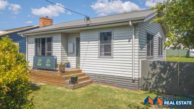 House Leased - VIC - Myrtleford - 3737 - 2 Bedroom renovated home  (Image 2)