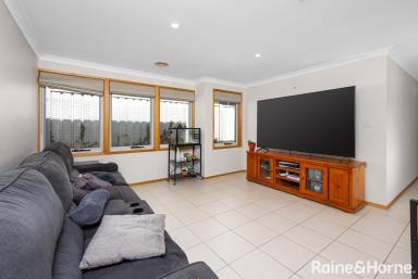 House Leased - NSW - Estella - 2650 - ESTELLA FAMILY LIVING  (Image 2)