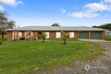 House For Sale - VIC - Foster - 3960 - FAMILY HOME ON 5 ACRES WITH PROM VIEWS  (Image 2)