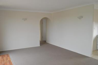 Unit Leased - QLD - Wilsonton - 4350 - Charming Unit in Wilsonton  (Image 2)