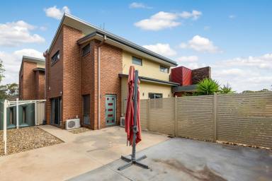 House For Sale - VIC - Kangaroo Flat - 3555 - Modern Living, Melbourne side of Bendigo!  (Image 2)