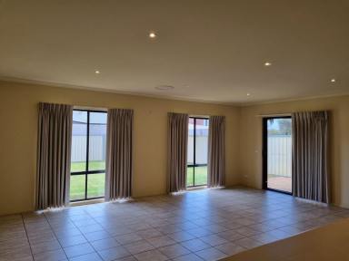 House Leased - VIC - Mildura - 3500 - 3 Bedroom Family Home in Westside Location  (Image 2)