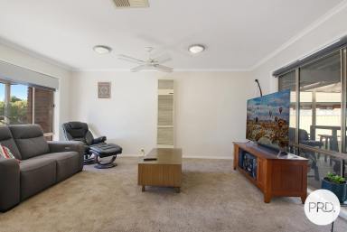 House For Lease - VIC - West Wodonga - 3690 - LOVELY THREE BEDROOM HOUSE!  (Image 2)