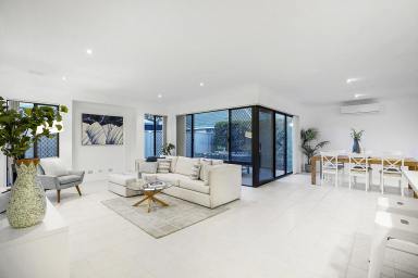 Villa For Sale - WA - Bayswater - 6053 - Make This Pad Your Home  (Image 2)