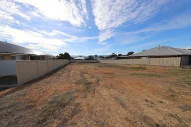 Residential Block For Sale - NSW - Tumut - 2720 - Build your dream home  (Image 2)