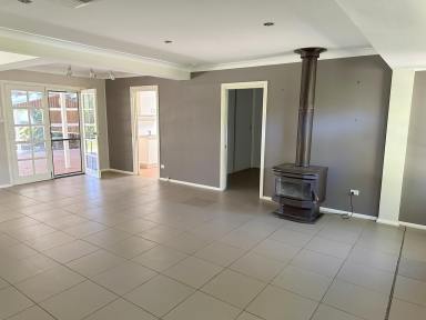 House For Sale - NSW - Moree - 2400 - LIFESTYLE AND LOCATION IN GREENBAH  (Image 2)