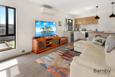 House For Sale - QLD - Palmwoods - 4555 - A Rare Opportunity in Palmwoods  (Image 2)