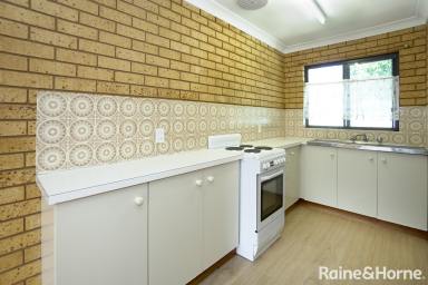 House Leased - NSW - Forest Hill - 2651 - UNIT LIVING  (Image 2)