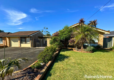 House For Sale - NSW - Culburra Beach - 2540 - Prime Location- 500m to the Beach  (Image 2)