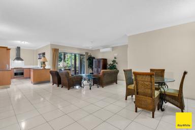 Apartment Sold - QLD - Cairns North - 4870 - TWO-BEDROOM APARTMENT WITHIN RESORT STYLE COMPLEX  (Image 2)