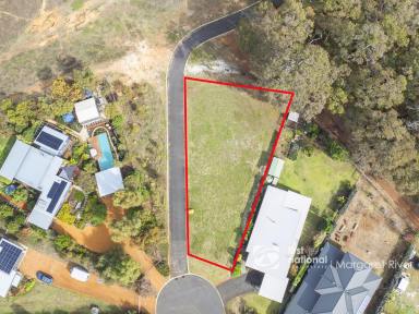 Residential Block Sold - WA - Cowaramup - 6284 - HERE'S A HEN WITH TEETH....CUL-DE-SAC BLOCK IN PARKWATER  (Image 2)