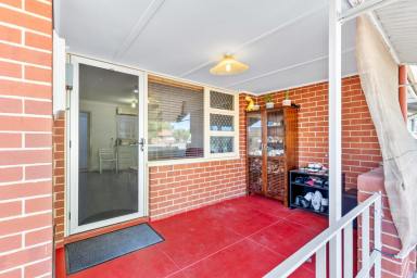 Duplex/Semi-detached Sold - WA - Balga - 6061 - Affordable Investment or First Home Opportunity in Balga! Make a Bid Before It Goes!  (Image 2)