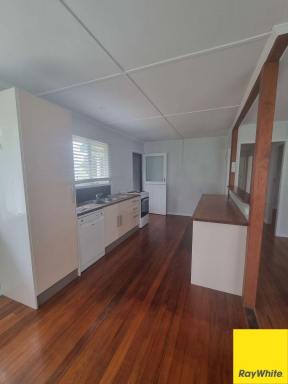 House Leased - QLD - Manunda - 4870 - Beautiful High-Set 3 Bedroom Queenslander Home  (Image 2)