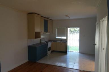 Unit Leased - NSW - Albury - 2640 - 1 Bedroom Unit in Central Albury - Perfect for Singles or Couples!  (Image 2)