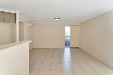 House Leased - QLD - Newtown - 4350 - Modern Unit Perfectly Located  (Image 2)