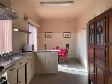 House Leased - VIC - Casterton - 3311 - Double Brick Home In A Quiet Area  (Image 2)
