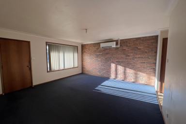 Unit Leased - NSW - Raymond Terrace - 2324 - NEAT & TIDY UNIT CLOSE TO TOWN!!!!  (Image 2)