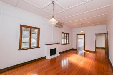 House Leased - QLD - Newtown - 4350 - HOUSE WITH CHARACTER  (Image 2)