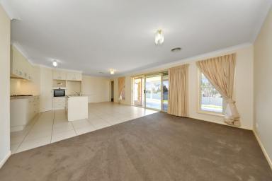 House Sold - NSW - Tumut - 2720 - Large Living!  (Image 2)