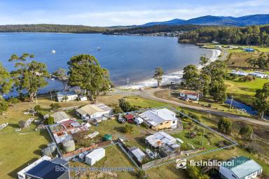 House For Sale - TAS - Southport - 7109 - Stunning Coastal Retreat for Sale!  (Image 2)