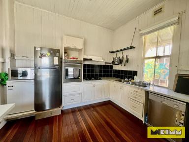 House Leased - NSW - Grafton - 2460 - FURNISHED 2-EBED2-BATH HEART OF GRAFTON  (Image 2)