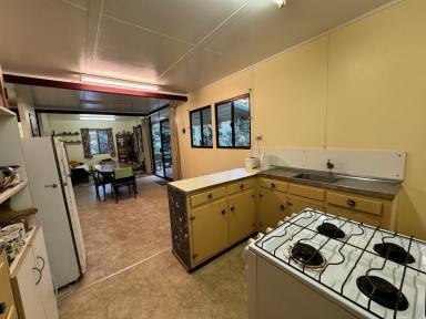 House Sold - QLD - Paluma - 4816 - MOUNTAIN RETREAT ACROSS ROAD FROM NATIONAL PARKLAND!  (Image 2)