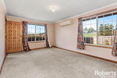 Unit Leased - TAS - Summerhill - 7250 - Location, Location  (Image 2)