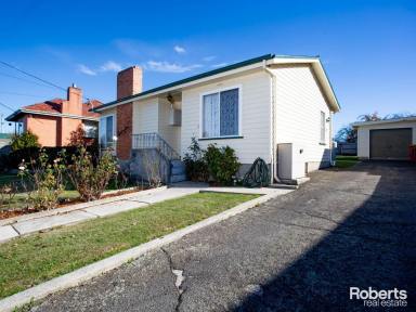 House Sold - TAS - Newnham - 7248 - Fantastic Starter - Newnham  (Image 2)