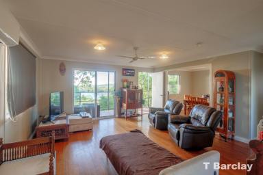 House For Sale - QLD - Russell Island - 4184 - Waterfront Dual Living Home with Spectacular Sea Views  (Image 2)