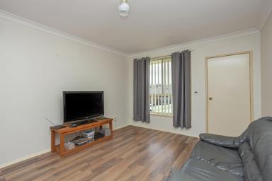 House For Lease - NSW - Raymond Terrace - 2324 - FAMILY HOME IN SOUGHT AFTER LOCATION!  (Image 2)