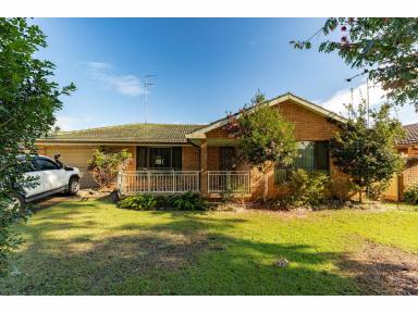 House Sold - NSW - Forster - 2428 - LARGE FAMILY HOME WITH PLENTY OF ROOM  (Image 2)