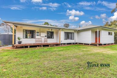 Lifestyle For Sale - VIC - Rochester - 3561 - RURAL LIVING ON TOWNS EDGE  (Image 2)