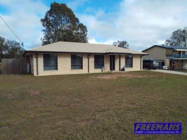 House Leased - QLD - Nanango - 4615 - Modern 4 Bedroom Home Close to Golf Course  (Image 2)