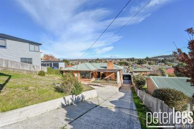 House For Sale - TAS - Youngtown - 7249 - Sunny Living with Ultimate Convenience in Youngtown  (Image 2)