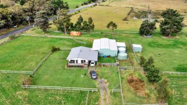 Acreage/Semi-rural For Sale - VIC - Narre Warren North - 3804 - Premier Development Opportunity with Equestrian Potential: 32.5 Acres on Harkaway Road  (Image 2)