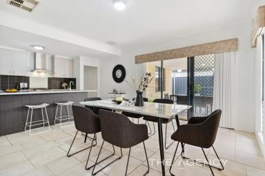 House Sold - WA - Redcliffe - 6104 - LOCATION 2nd to none  (Image 2)