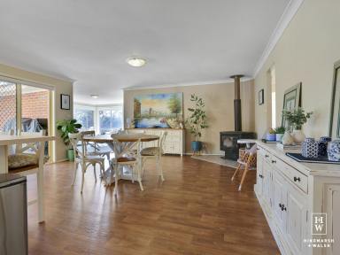 House For Sale - NSW - Bundanoon - 2578 - Large Family Home &  DA Approved Block at an Unbelievable Price.  (Image 2)