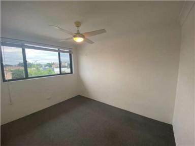 Unit Leased - NSW - Forster - 2428 - 2 Bedroom Unit with Lake Views  (Image 2)