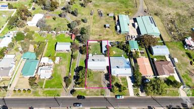 House For Sale - NSW - Narrabri - 2390 - MODERN 4-BEDROOM LIVING ON THE EDGE OF TOWN  (Image 2)