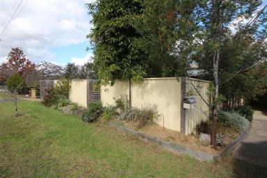 House For Lease - NSW - Tenterfield - 2372 - Rental available now  (Image 2)