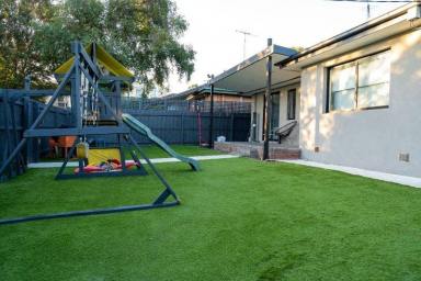 House For Lease - VIC - Elsternwick - 3185 - Headline Goes Here  (Image 2)
