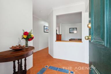 House Sold - WA - Jane Brook - 6056 - Simple Elegance  (Image 2)