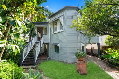 House For Sale - QLD - Cairns North - 4870 - Stunning Highset Queenslander with Bonus Apartment | City Fringe Address!  (Image 2)